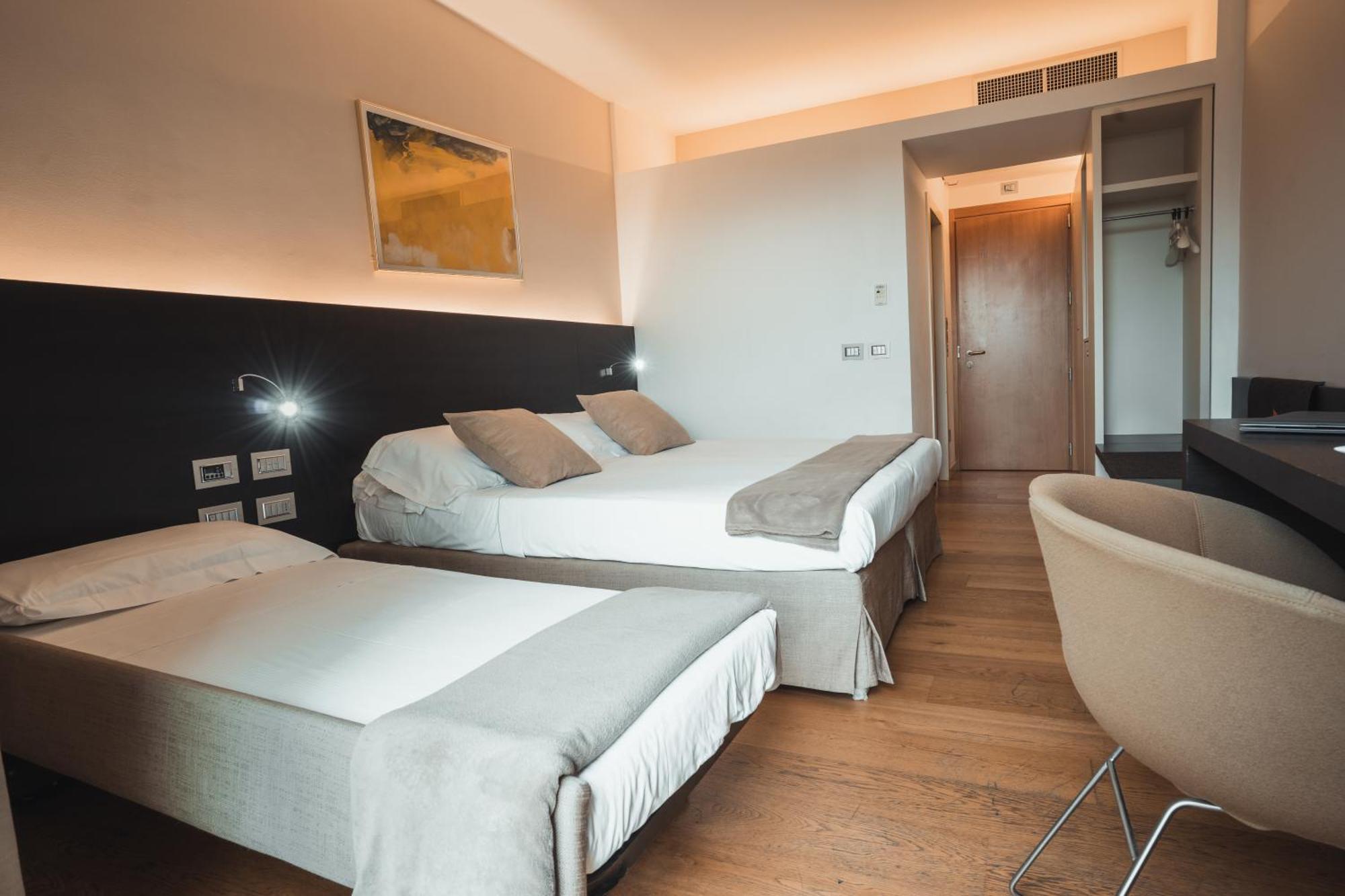 Mod 05 Bike Hotel Sandra Luaran gambar