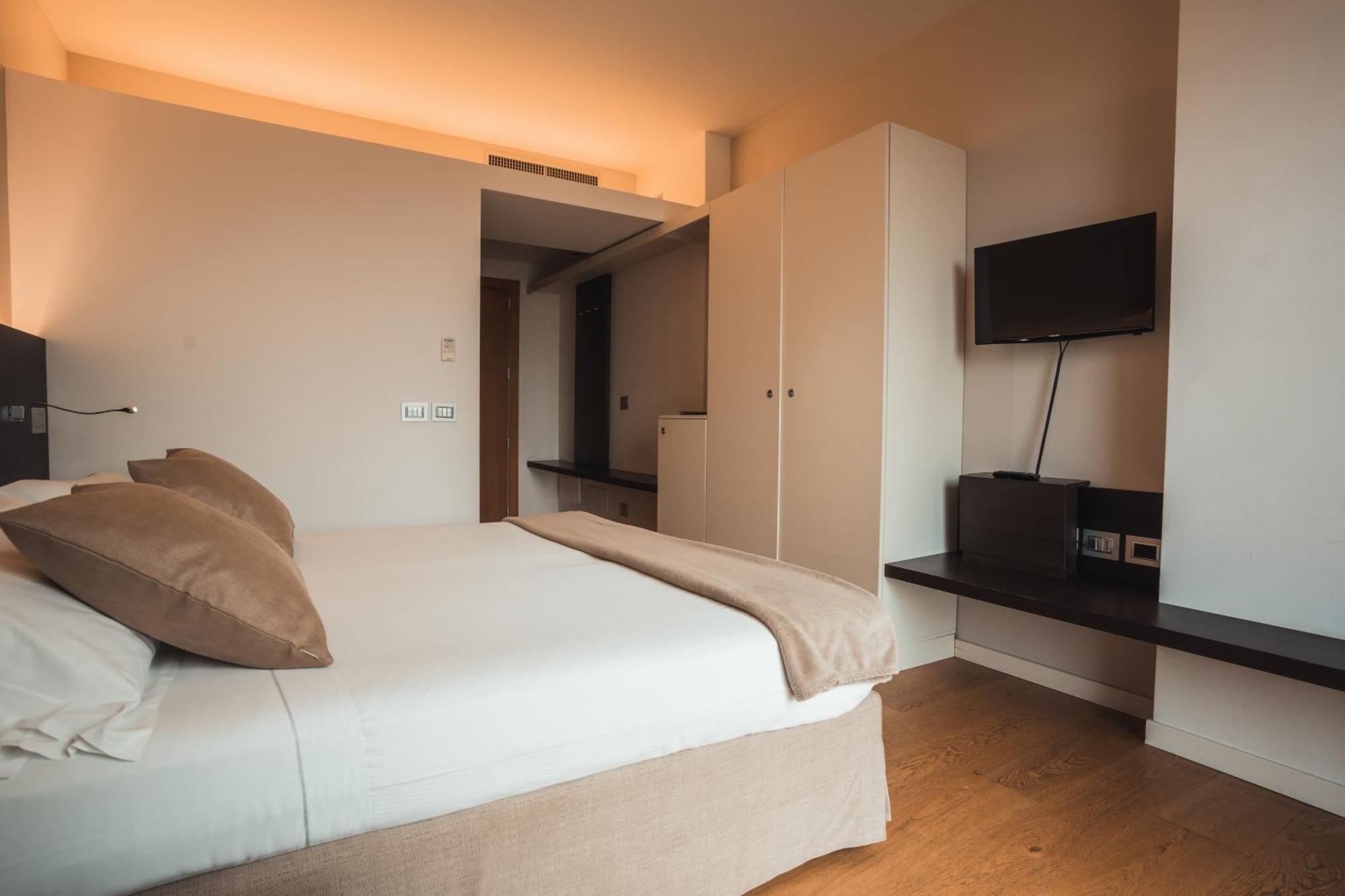 Mod 05 Bike Hotel Sandra Luaran gambar